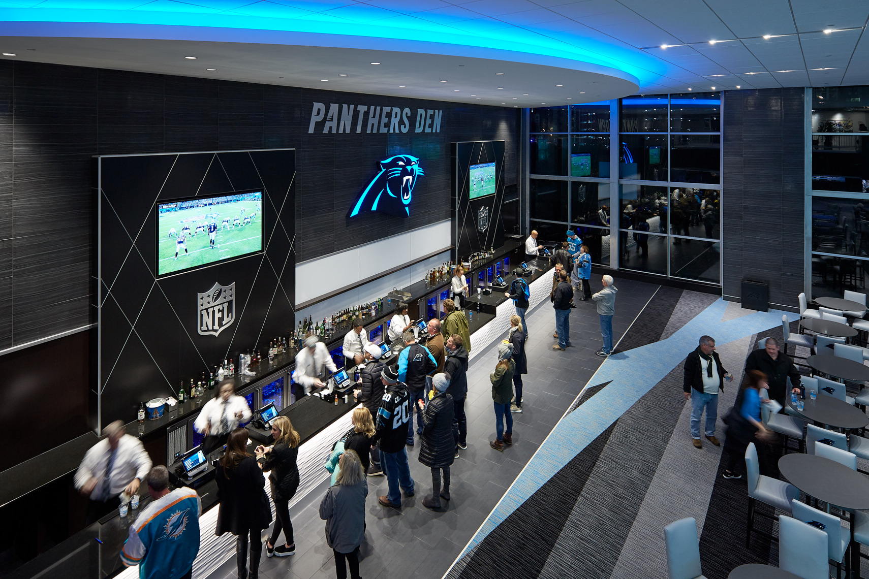 Carolina Panthers: Club Level – Wagner Murray Architects